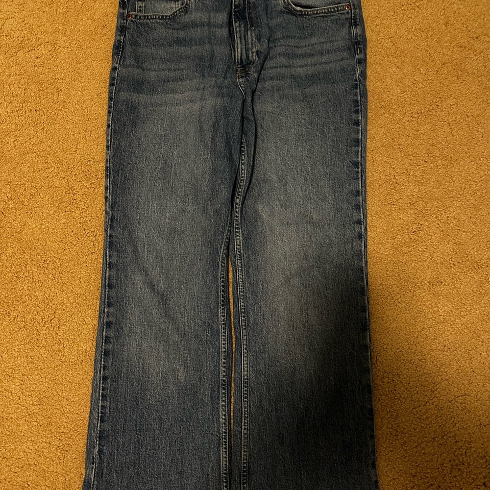 Forever 21 Women's Medium Wash Boot Cut Jeans